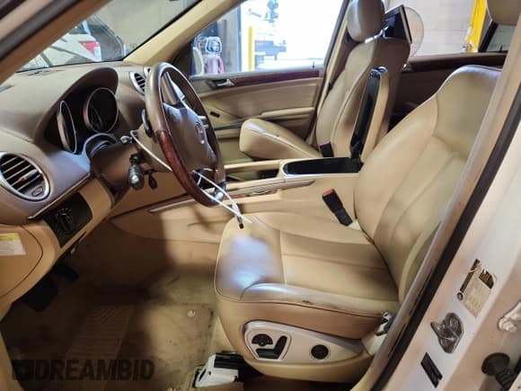 ✅ 2010 Mercedes-Benz GL 450 • VIN: 4JGBF7BE2AA558920 • Lot: 69227265. Listed on Copart with 168,970 mi. Free auction sales archive from the USA and detailed vehicle history report at DreamBid. Image 7.