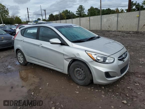 ✅ 2016 Hyundai Accent SE • VIN: KMHCT5AE4GU247970 • Лот: 73723334. Опубликован ранее на Copart с пробегом 207 278 миль. Бесплатный доступ к архиву аукционных продаж из США и подробный отчёт об истории автомобиля на DreamBid. Изображение 4.