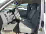 2005 Dodge Dakota ST z VIN 1D7HE22K25S318024, wystawiony jako Copart lot #73572884 z przebiegiem 154 829 mil mil oraz Szkoda całkowita • Salvage title. Historia ofert i sprzedaży dostępna na DreamBid. Obrazek 7.