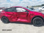 ✅ 2024 Tesla Model Y • VIN: 7SAYGDED7RF045410 • Лот: 42000700. Опубликован ранее на IAAI с пробегом 13 021 миль. Бесплатный доступ к архиву аукционных продаж из США и подробный отчёт об истории автомобиля на DreamBid. Изображение 6.