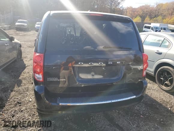 ✅ 2013 Dodge Grand Caravan SE • VIN: 2C4RDGBG1DR535879 • Lot: 90812405. Wystawiony na Copart z przebiegiem 200 231 mil. Bezpłatny archiwum sprzedaży aukcyjnych z USA i szczegółowy raport historii pojazdu na DreamBid. Zdjęcie 6.