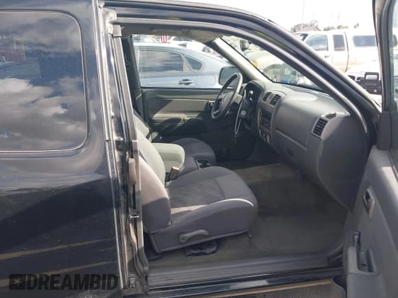 ✅ 2004 Chevrolet Colorado Z71 • VIN: 1GCCS196248208585 • Лот: 43196482. Опубликован ранее на IAAI с пробегом 190 824 миль. Бесплатный доступ к архиву аукционных продаж из США и подробный отчёт об истории автомобиля на DreamBid. Изображение 5.