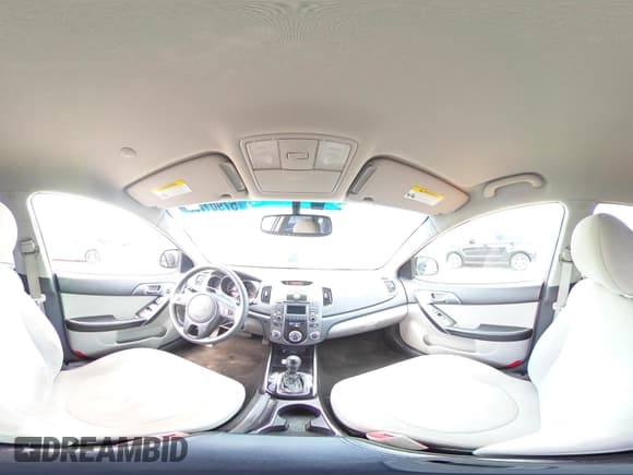 ✅ 2013 Kia Forte EX • VIN: KNAFU5A25D5670578 • Лот: 86531005. Опубликован ранее на Copart с пробегом 129 331 миль. Бесплатный доступ к архиву аукционных продаж из США и подробный отчёт об истории автомобиля на DreamBid. Изображение 15.