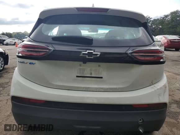 2023 Chevrolet Bolt EV 2LT z VIN 1G1FX6S09P4136824, wystawiony jako Copart lot #68472733 z przebiegiem 10 667 mil mil oraz . Historia ofert i sprzedaży dostępna na DreamBid. Obrazek 6.