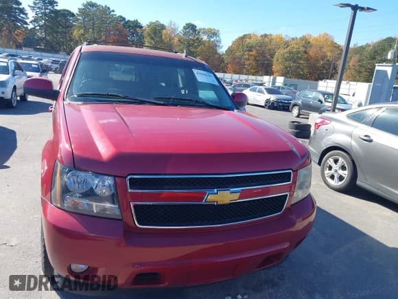 ✅ 2013 Chevrolet Suburban LT • VIN: 1GNSCJE05DR374014 • Лот: 43646383. Опубликован ранее на IAAI с пробегом 213 005 миль. Бесплатный доступ к архиву аукционных продаж из США и подробный отчёт об истории автомобиля на DreamBid. Изображение 12.