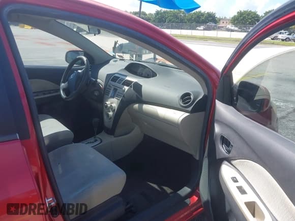 ✅ 2007 Toyota Yaris • VIN: JTDBT923371156484 • Лот: 43361200. Опубликован ранее на IAAI с пробегом 145 056 миль. Бесплатный доступ к архиву аукционных продаж из США и подробный отчёт об истории автомобиля на DreamBid. Изображение 5.