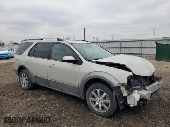 ✅ 2008 Ford Taurus X SEL • VIN: 1FMDK02W88GA11596 • Lot: 53447445. Listed on Copart with 137,325 mi. Free auction sales archive from the USA and detailed vehicle history report at DreamBid. Image 4.