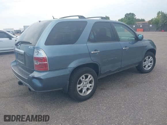 ✅ 2005 Acura MDX Touring • VIN: 2HNYD189X5H539366 • Lot: 42882971. Wystawiony na IAAI z przebiegiem 272 318 mil. Bezpłatny archiwum sprzedaży aukcyjnych z USA i szczegółowy raport historii pojazdu na DreamBid. Zdjęcie 4.
