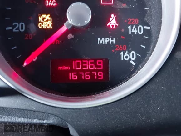 ✅ 2006 Audi TT • VIN: TRUWD28N961005250 • Lot: 43480626. Wystawiony na IAAI z przebiegiem 167 679 mil. Bezpłatny archiwum sprzedaży aukcyjnych z USA i szczegółowy raport historii pojazdu na DreamBid. Zdjęcie 15.