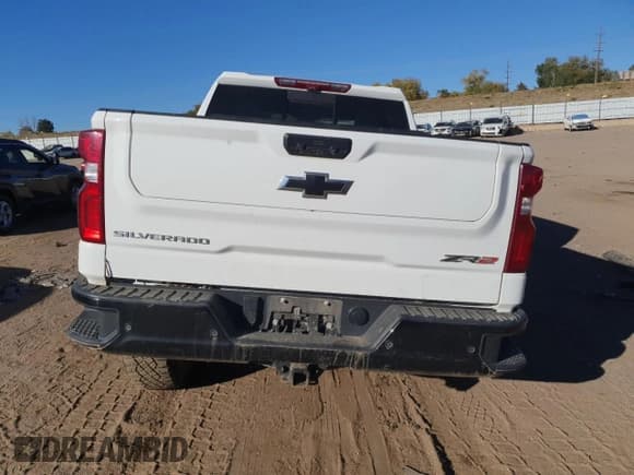 ✅ 2022 Chevrolet Silverado 1500 ZR2 • VIN: 3GCUDHEL7NG599084 • Лот: 90095195. Опубликован ранее на Copart с пробегом 54 875 миль. Бесплатный доступ к архиву аукционных продаж из США и подробный отчёт об истории автомобиля на DreamBid. Изображение 6.