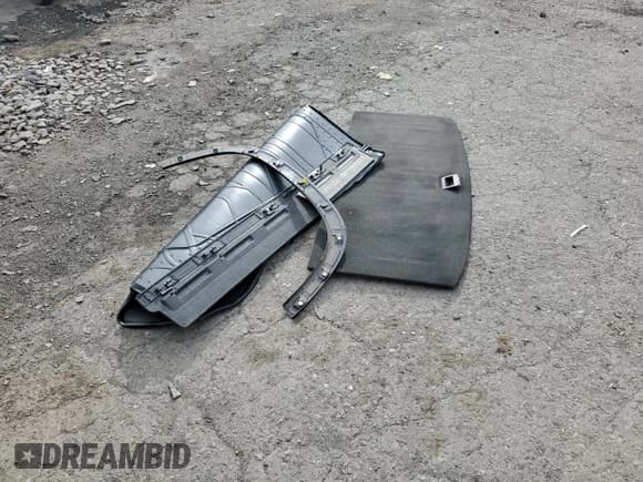 ✅ 2022 Chevrolet Traverse LT Cloth • VIN: 1GNEVGKW7NJ190180 • Lot: 84375275. Listed on Copart with 31,149 mi. Free auction sales archive from the USA and detailed vehicle history report at DreamBid. Image 13.