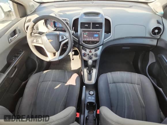 2014 Chevrolet Sonic LT с VIN 1G1JC5SH2E4208885, выставлен на аукционе Copart как лот 84543525 с пробегом 134 412 миль миль и Списание • Salvage title. История ставок и продаж доступна на DreamBid. Изображение 8.
