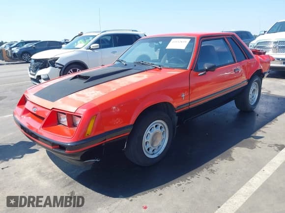✅ 1985 Ford Mustang • VIN: 1FABP26A2FF154883 • Lot: 43152839. Listed on IAAI with Not provided. Free auction sales archive from the USA and detailed vehicle history report at DreamBid. Image 2.