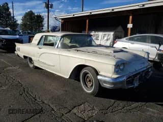 ✅ 1960 Ford Thunderbird • VIN: 0Y71Y147986 • Лот: 93511525. Опубликован ранее на Copart с пробегом 97 171 миль. Бесплатный доступ к архиву аукционных продаж из США и подробный отчёт об истории автомобиля на DreamBid. Изображение 4.