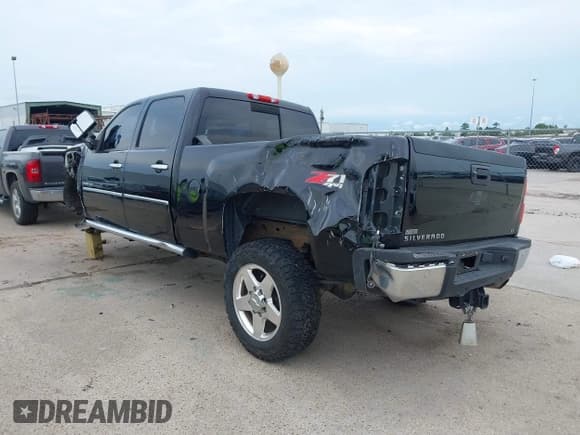 ✅ 2012 Chevrolet Silverado 2500HD LT • VIN: 1GC1KXCG4CF139792 • Лот: 43063079. Опубликован ранее на IAAI с пробегом 228 598 миль. Бесплатный доступ к архиву аукционных продаж из США и подробный отчёт об истории автомобиля на DreamBid. Изображение 3.