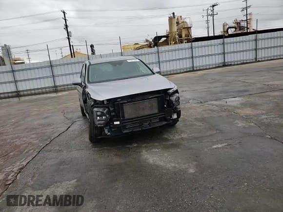 ✅ 2020 Hyundai Santa Fe SE • VIN: 5NMS23AD3LH252044 • Lot: 73371542. Wystawiony na Copart z przebiegiem 19 978 mil. Bezpłatny archiwum sprzedaży aukcyjnych z USA i szczegółowy raport historii pojazdu na DreamBid. Zdjęcie 12.