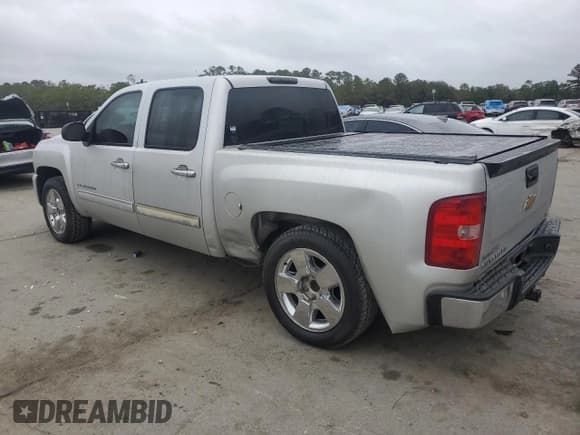 ✅ 2010 Chevrolet Silverado 1500 • VIN: 3GCRCSE23AG299260 • Лот: 79557934. Опубликован ранее на Copart с пробегом 180 540 миль. Бесплатный доступ к архиву аукционных продаж из США и подробный отчёт об истории автомобиля на DreamBid. Изображение 2.