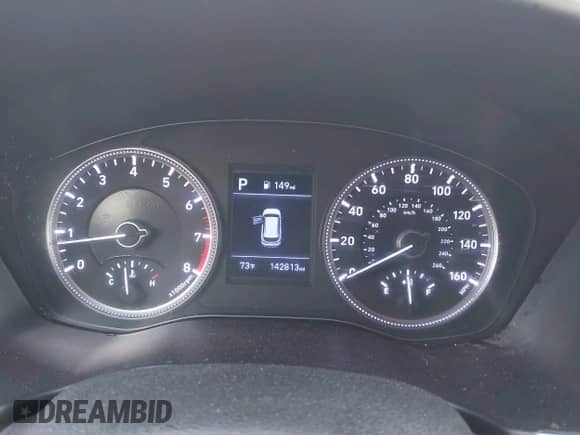 2020 Hyundai Santa Fe SE z VIN 5NMS2CAD0LH232950, wystawiony jako IAAI lot #42842994 z przebiegiem 142 813 mil mil oraz . Historia ofert i sprzedaży dostępna na DreamBid. Obrazek 7.