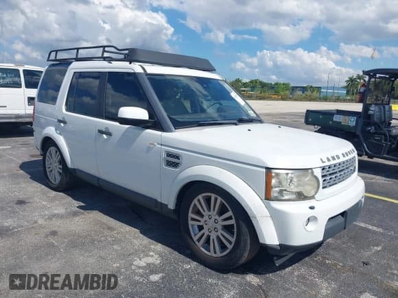 ✅ 2011 Land Rover LR4 HSE • VIN: SALAG2D47BA570625 • Lot: 42262798. Wystawiony na IAAI z przebiegiem 131 107 mil. Bezpłatny archiwum sprzedaży aukcyjnych z USA i szczegółowy raport historii pojazdu na DreamBid. Zdjęcie 1.
