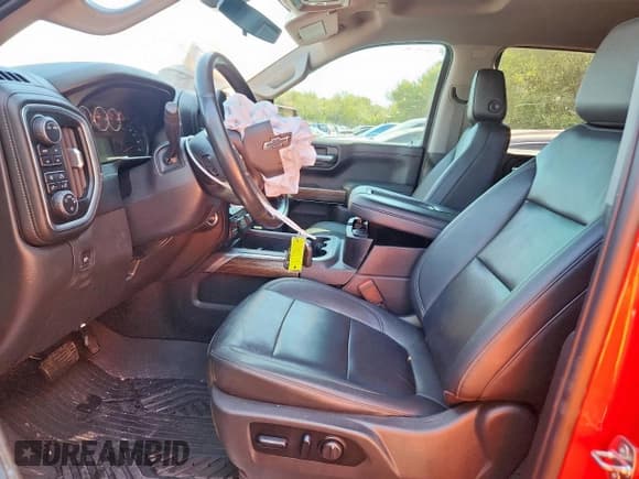 ✅ 2021 Chevrolet Silverado 1500 RST • VIN: 3GCUYEED7MG334370 • Lot: 82271005. Wystawiony na Copart z przebiegiem 85 017 mil. Bezpłatny archiwum sprzedaży aukcyjnych z USA i szczegółowy raport historii pojazdu na DreamBid. Zdjęcie 7.