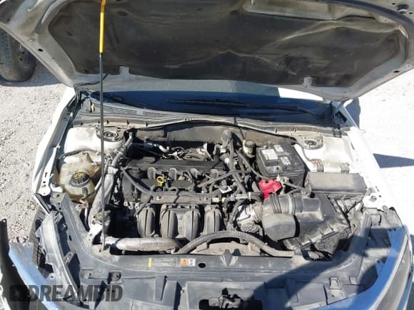 ✅ 2010 Ford Fusion SE • VIN: 3FAHP0HA9AR378062 • Lot: 43463315. Wystawiony na IAAI z przebiegiem 332 242 mil. Bezpłatny archiwum sprzedaży aukcyjnych z USA i szczegółowy raport historii pojazdu na DreamBid. Zdjęcie 10.