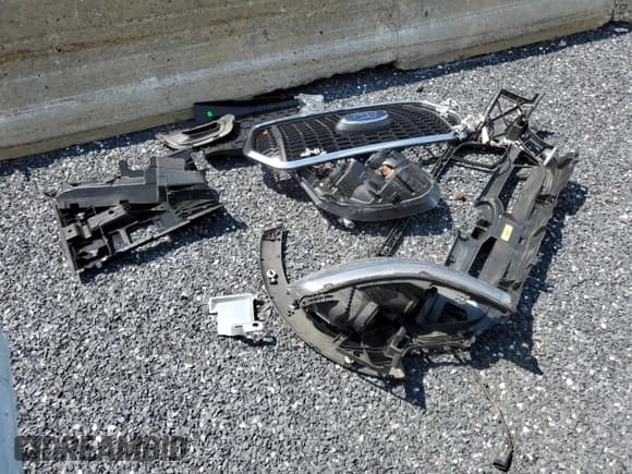 ✅ 2023 Ford Transit Cargo • VIN: 1FTBR1Y84PKA85860 • Lot: 60319965. Listed on Copart with Not provided. Free auction sales archive from the USA and detailed vehicle history report at DreamBid. Image 13.