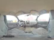 ✅ 2004 Chevrolet Colorado LS Z71 • VIN: 1GCDT196X48114374 • Лот: 62068695. Опубликован ранее на Copart с пробегом 143 565 миль. Бесплатный доступ к архиву аукционных продаж из США и подробный отчёт об истории автомобиля на DreamBid. Изображение 14.