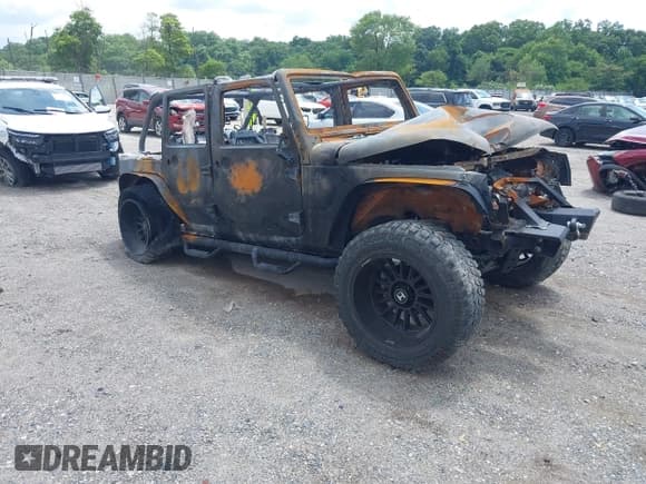 ✅ 2016 Jeep Wrangler Unlimited Sport • VIN: 1C4BJWDG7GL330243 • Lot: 42678134. Listed on IAAI with Not provided. Free auction sales archive from the USA and detailed vehicle history report at DreamBid. Image 1.