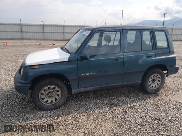 ✅ 1998 Suzuki Sidekick JX • VIN: 2S3TD03V8W6404819 • Лот: 70541335. Опубликован ранее на Copart с пробегом 174 367 миль. Бесплатный доступ к архиву аукционных продаж из США и подробный отчёт об истории автомобиля на DreamBid. Изображение 1.