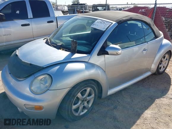 ✅ 2004 Volkswagen Beetle GLS Turbo • VIN: 3VWCD21Y34M300181 • Lot: 41383155. Listed on IAAI with 115,430 mi. Free auction sales archive from the USA and detailed vehicle history report at DreamBid. Image 2.