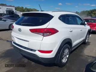 2017 Hyundai Tucson SE z VIN KM8J33A46HU326500, wystawiony jako IAAI lot #43413958 z przebiegiem 114 688 mil mil oraz . Historia ofert i sprzedaży dostępna na DreamBid. Obrazek 4.