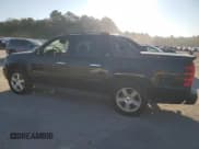 ✅ 2007 Chevrolet Avalanche LTZ • VIN: 3GNEC12J17G285281 • Лот: 80958455. Опубликован ранее на Copart с пробегом 185 362 миль. Бесплатный доступ к архиву аукционных продаж из США и подробный отчёт об истории автомобиля на DreamBid. Изображение 2.