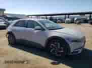 ✅ 2023 Hyundai Ioniq 5 SEL • VIN: KM8KNDAFXPU216506 • Lot: 75316424. Wystawiony na Copart z przebiegiem 26 627 mil mil. Skorzystaj z bezpłatnego archiwum sprzedaży aukcyjnych z USA i zobacz szczegółowy raport historii pojazdu na DreamBid. Zdjęcie 4.