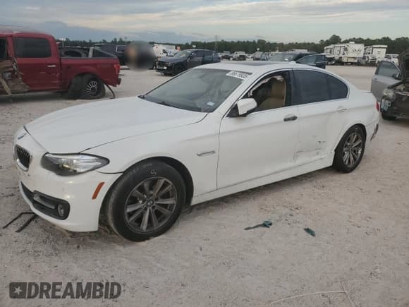 ✅ 2016 BMW 5 Series 528i • VIN: WBA5A5C55GG352674 • Lot: 86679935. Wystawiony na Copart z przebiegiem 107 313 mil. Bezpłatny archiwum sprzedaży aukcyjnych z USA i szczegółowy raport historii pojazdu na DreamBid. Zdjęcie 1.