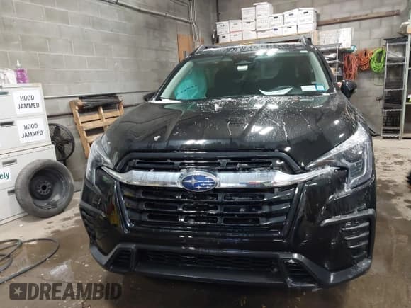 ✅ 2023 Subaru Ascent Premium • VIN: 4S4WMAED7P3443198 • Lot: 41375046. Wystawiony na IAAI z przebiegiem 19 086 mil. Bezpłatny archiwum sprzedaży aukcyjnych z USA i szczegółowy raport historii pojazdu na DreamBid. Zdjęcie 12.