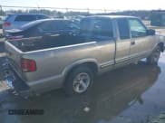 ✅ 2000 Chevrolet S-10 LS • VIN: 1GCCS1957Y8314866 • Лот: 41452658. Опубликован ранее на IAAI с пробегом 146 505 миль. Бесплатный доступ к архиву аукционных продаж из США и подробный отчёт об истории автомобиля на DreamBid. Изображение 4.