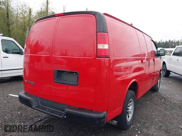 ✅ 2015 Chevrolet Express Cargo • VIN: 1GCZGTCF0F1138953 • Lot: 43598926. Listed on IAAI with 315,062 mi. Free auction sales archive from the USA and detailed vehicle history report at DreamBid. Image 4.