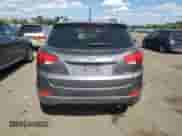 2014 Hyundai Tucson SE z VIN KM8JUCAG1EU865836, wystawiony jako Copart lot #81017045 z przebiegiem 171 038 mil mil oraz Szkoda całkowita • Salvage title. Historia ofert i sprzedaży dostępna na DreamBid. Obrazek 6.