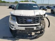 ✅ 2017 Ford Explorer Sport • VIN: 1FM5K8GT6HGE22187 • Lot: 51063595. Wystawiony na Copart z przebiegiem Nie podano. Bezpłatny archiwum sprzedaży aukcyjnych z USA i szczegółowy raport historii pojazdu na DreamBid. Zdjęcie 5.
