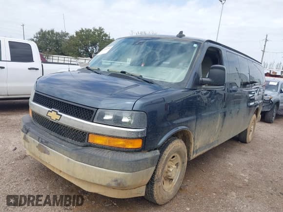 ✅ 2020 Chevrolet Express Passenger LT • VIN: 1GAZGPFG5L1168319 • Lot: 41720096. Listed on IAAI with 77,030 mi. Free auction sales archive from the USA and detailed vehicle history report at DreamBid. Image 17.
