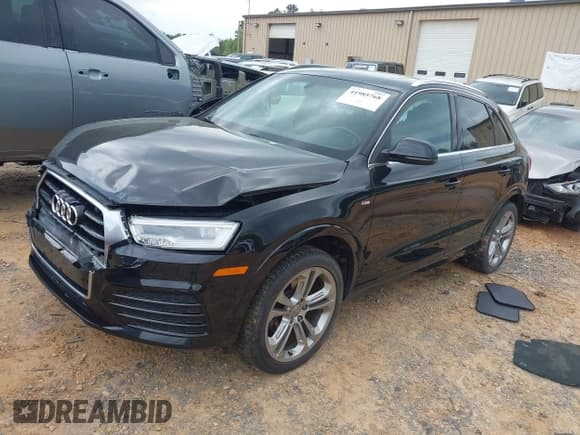 ✅ 2017 Audi Q3 Prestige • VIN: WA1GCCFS5HR015837 • Lot: 41985768. Listed on IAAI with 69,300 mi. Free auction sales archive from the USA and detailed vehicle history report at DreamBid. Image 22.