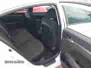 2020 Hyundai Elantra SEL с VIN 5NPD84LF5LH620853, выставлен на аукционе IAAI как лот 43020113 с пробегом 85 076 миль миль и . История ставок и продаж доступна на DreamBid. Изображение 8.