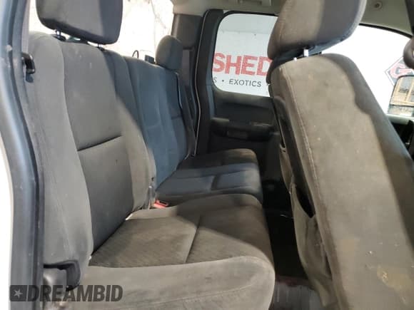 ✅ 2007 Chevrolet Silverado 2500HD 2LT • VIN: 1GCHK29697E535969 • Lot: 70723923. Wystawiony na Copart z przebiegiem 141 449 mil. Bezpłatny archiwum sprzedaży aukcyjnych z USA i szczegółowy raport historii pojazdu na DreamBid. Zdjęcie 10.