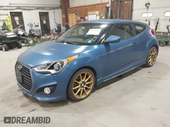 ✅ 2016 Hyundai Veloster Turbo Rally Edition • VIN: KMHTC6AE9GU261241 • Lot: 43283522. Wystawiony na IAAI z przebiegiem 143 991 mil. Bezpłatny archiwum sprzedaży aukcyjnych z USA i szczegółowy raport historii pojazdu na DreamBid. Zdjęcie 2.