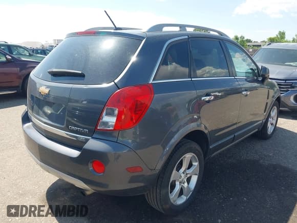 ✅ 2013 Chevrolet Captiva Sport LTZ • VIN: 3GNAL4EK9DS601880 • Lot: 42704253. Wystawiony na IAAI z przebiegiem 153 538 mil. Bezpłatny archiwum sprzedaży aukcyjnych z USA i szczegółowy raport historii pojazdu na DreamBid. Zdjęcie 4.