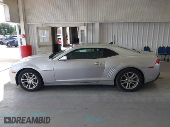 ✅ 2014 Chevrolet Camaro LT • VIN: 2G1FB1E37E9180838 • Lot: 43196338. Listed on IAAI with 167,923 mi. Free auction sales archive from the USA and detailed vehicle history report at DreamBid. Image 14.