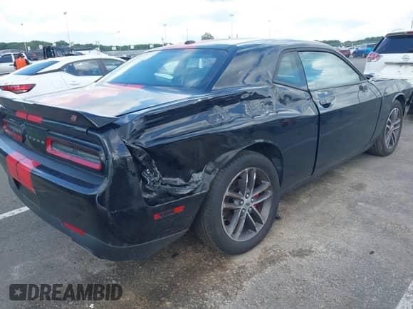 2019 Dodge Challenger SXT с VIN 2C3CDZGG9KH690438, выставлен на аукционе IAAI как лот 42722262 с пробегом 63 244 миль миль и . История ставок и продаж доступна на DreamBid. Изображение 4.