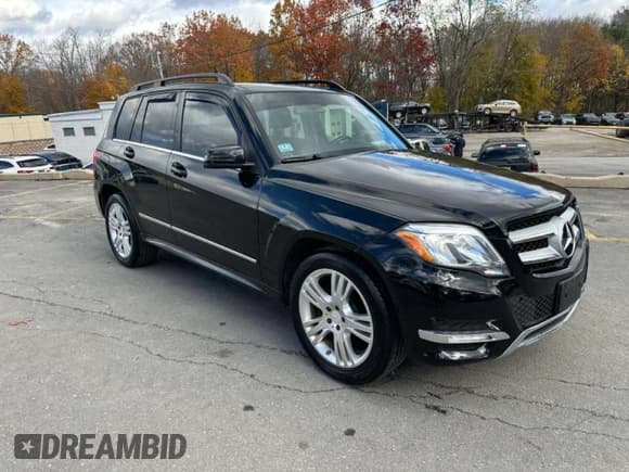 ✅ 2013 Mercedes-Benz GLK 350 • VIN: WDCGG8JB9DG028377 • Lot: 92013085. Listed on Copart with 158,900 mi. Free auction sales archive from the USA and detailed vehicle history report at DreamBid. Image 4.