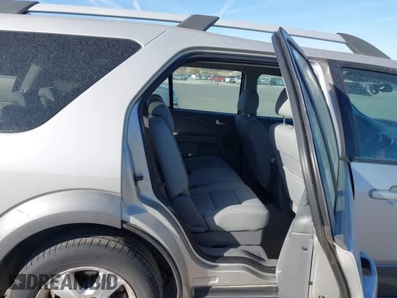 ✅ 2007 Ford Freestyle SEL • VIN: 1FMDK02117GA25097 • Лот: 43666690. Опубликован ранее на IAAI с пробегом 154 904 миль. Бесплатный доступ к архиву аукционных продаж из США и подробный отчёт об истории автомобиля на DreamBid. Изображение 8.