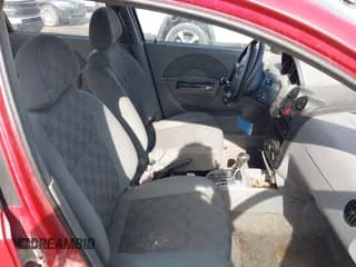 ✅ 2005 Chevrolet Aveo SVM • VIN: KL1TD52645B463603 • Lot: 40705281. Wystawiony na IAAI z przebiegiem 180 793 mil. Bezpłatny archiwum sprzedaży aukcyjnych z USA i szczegółowy raport historii pojazdu na DreamBid. Zdjęcie 5.